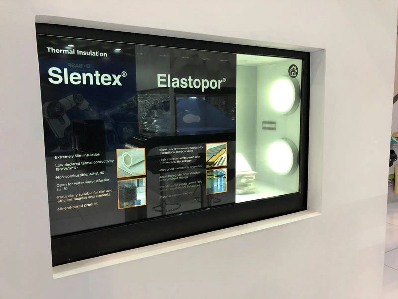 Touchscreen transparente interactivo en stand